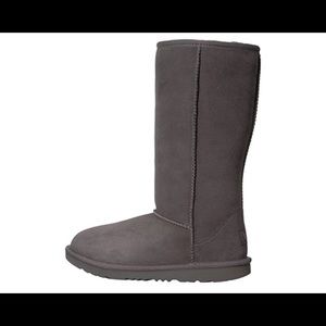 Kids gray UGG boots